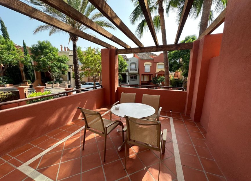 Resale - Apartment - Middle Floor Apartment - Marbella - Puerto Banús
