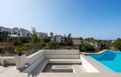 Resale - House - Detached Villa - Estepona - Estepona Centro
