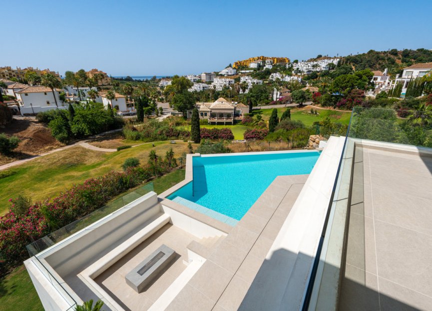 Resale - House - Detached Villa - Estepona - Estepona Centro