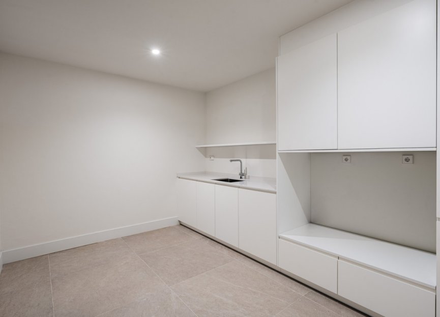 Resale - House - Detached Villa - Estepona - Estepona Centro