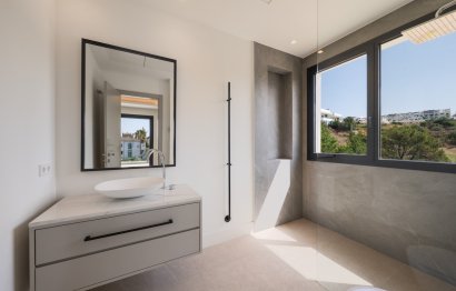 Resale - House - Detached Villa - Estepona - Estepona Centro