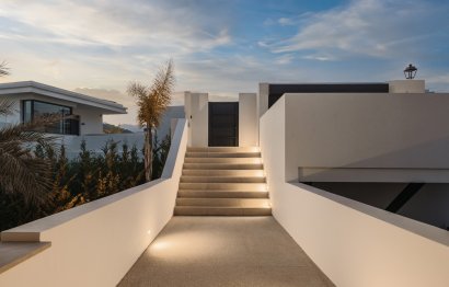 Resale - House - Detached Villa - Estepona - Estepona Centro