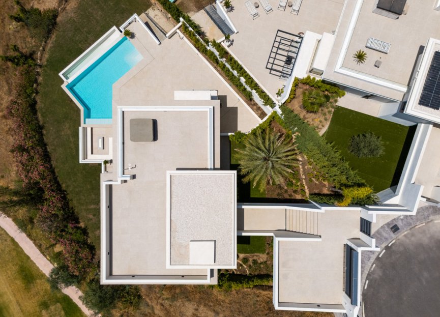 Resale - House - Detached Villa - Estepona - Estepona Centro