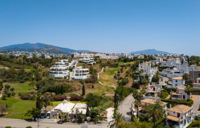 Resale - House - Detached Villa - Estepona - Estepona Centro