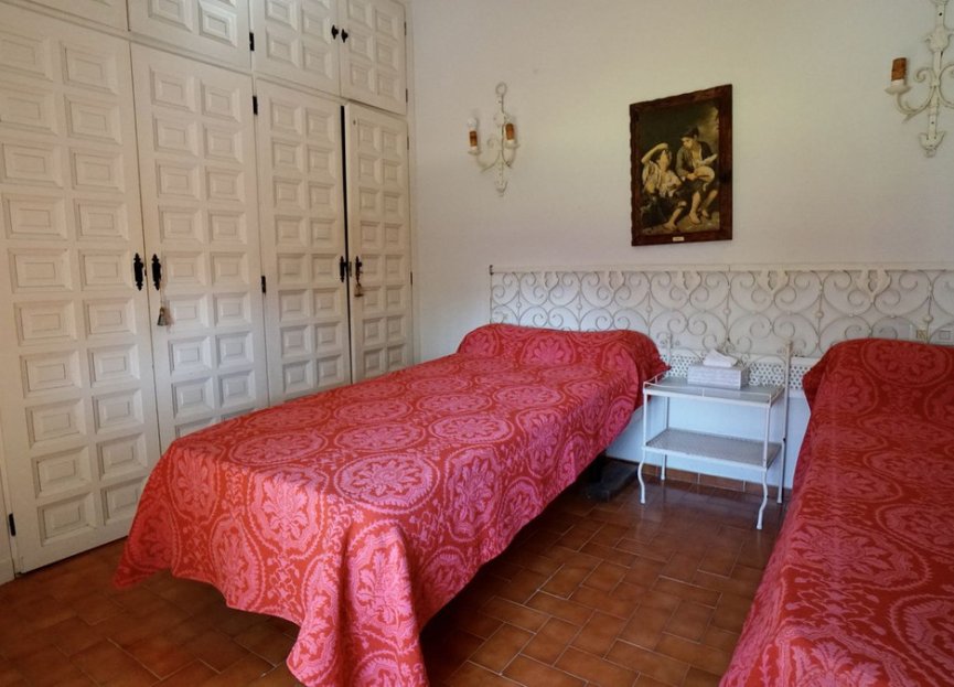 Reventa - House - Detached Villa - El Paraiso - El Paraíso