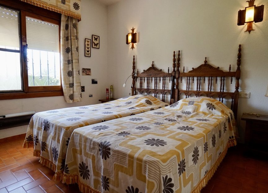 Reventa - House - Detached Villa - El Paraiso - El Paraíso