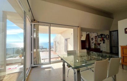 Resale - House - Detached Villa - Estepona - Estepona Centro