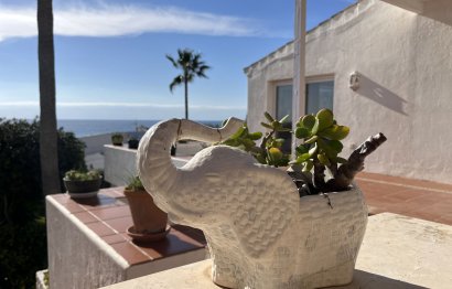 Resale - House - Detached Villa - Estepona - Estepona Centro