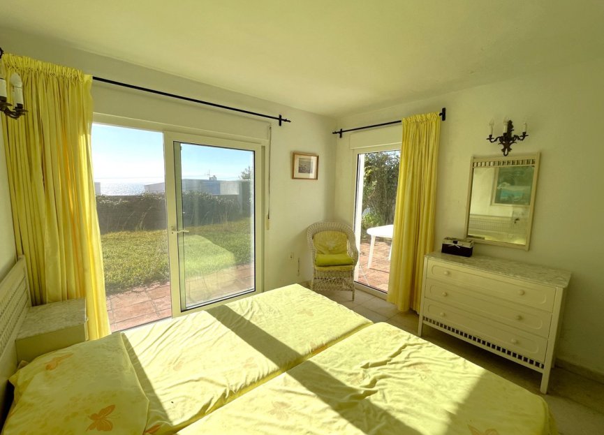 Resale - House - Detached Villa - Estepona - Estepona Centro