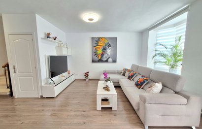 Resale - House - Townhouse - Estepona - Estepona Centro