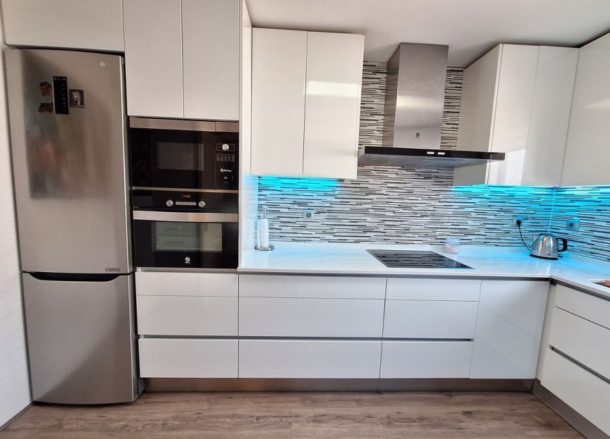 Resale - House - Townhouse - Estepona - Estepona Centro