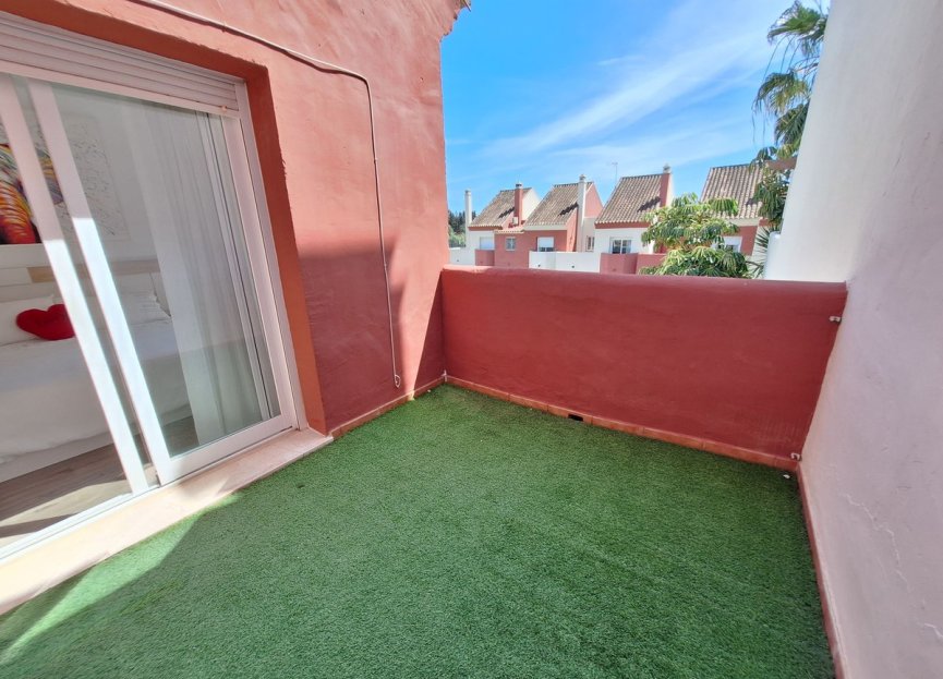 Resale - House - Townhouse - Estepona - Estepona Centro