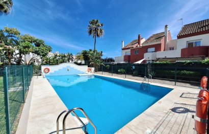 Resale - House - Townhouse - Estepona - Estepona Centro