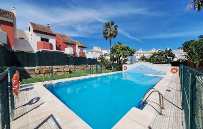 Resale - House - Townhouse - Estepona - Estepona Centro
