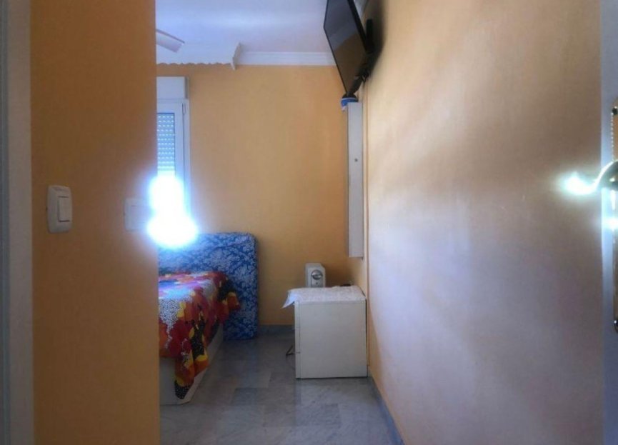 Resale - Apartment - Middle Floor Apartment - Marbella - Nueva Andalucia