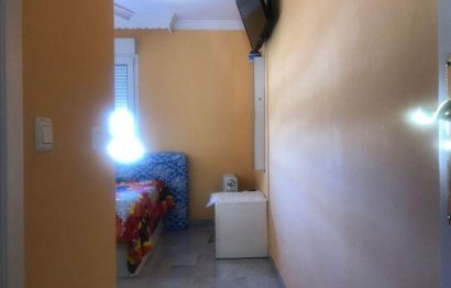 Resale - Apartment - Middle Floor Apartment - Marbella - Nueva Andalucia