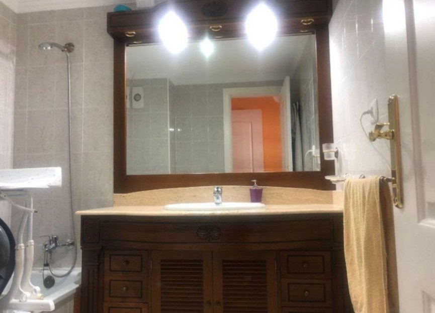 Resale - Apartment - Middle Floor Apartment - Marbella - Nueva Andalucia