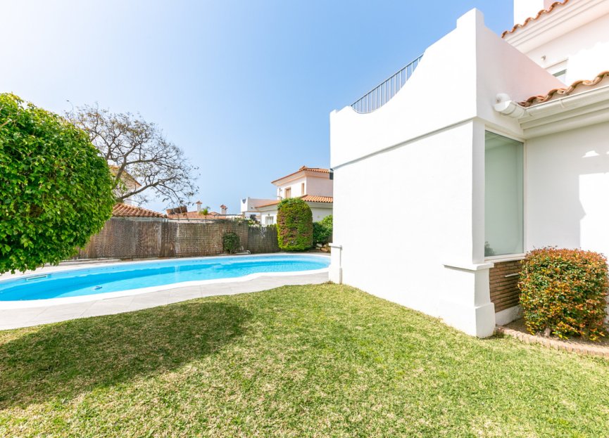 Resale - House - Semi-Detached House - Fuengirola - Fuengirola Centro