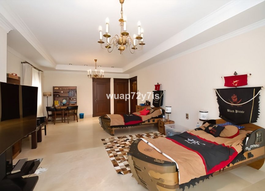 Resale - House - Detached Villa - Marbella - Marbella Centro