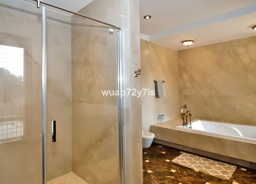 Resale - House - Detached Villa - Marbella - Marbella Centro