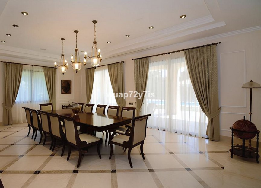 Resale - House - Detached Villa - Marbella - Marbella Centro