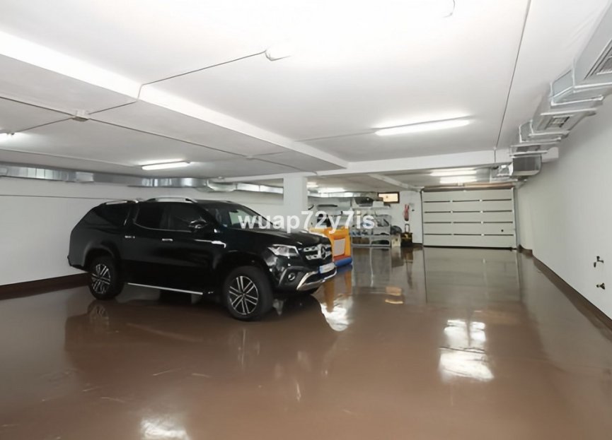 Resale - House - Detached Villa - Marbella - Marbella Centro