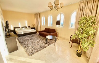 Resale - Apartment - Penthouse - Marbella - Elviria