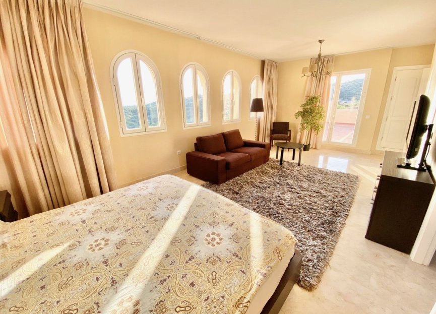Resale - Apartment - Penthouse - Marbella - Elviria