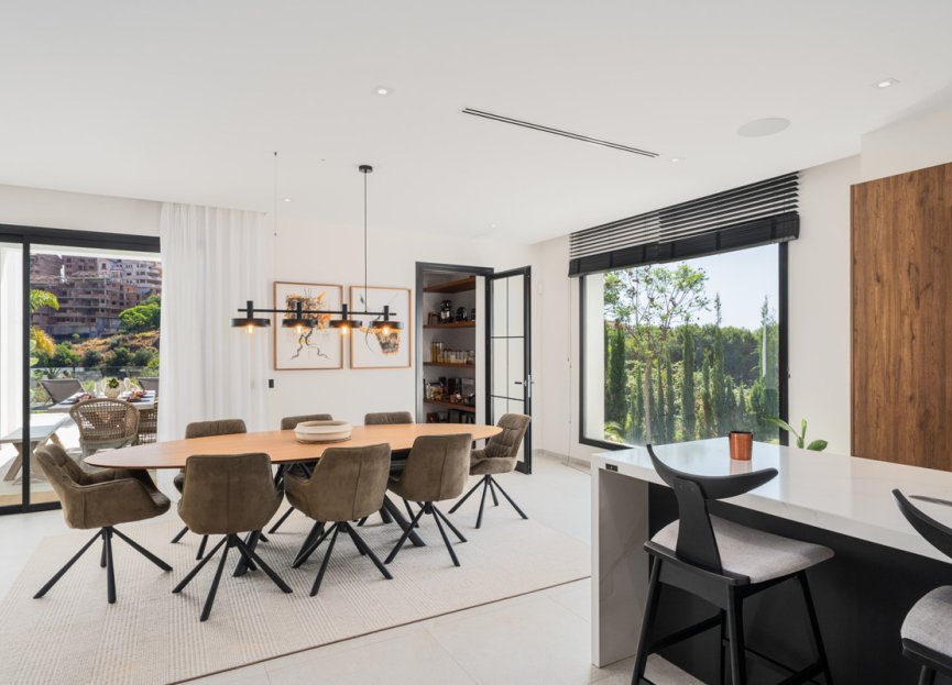 Resale - House - Detached Villa - Marbella - Elviria