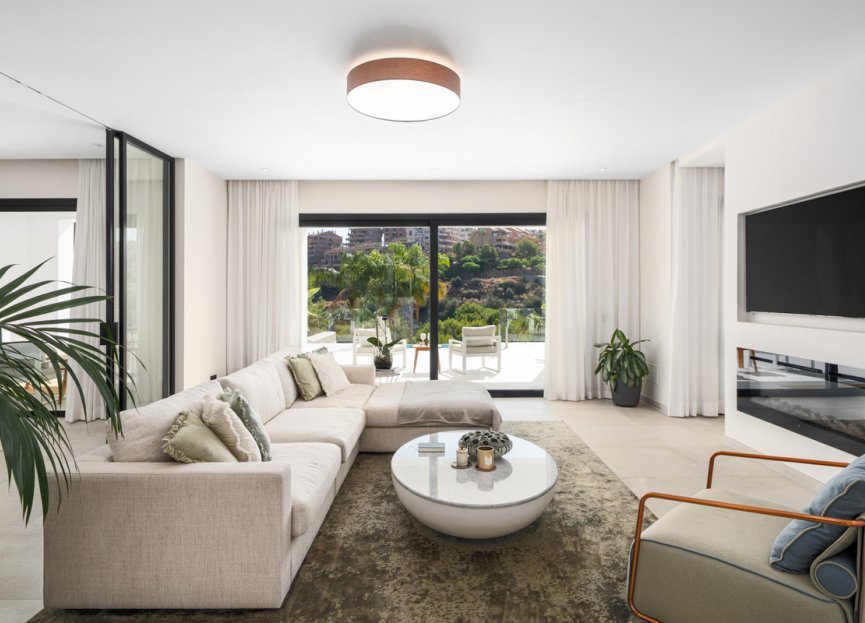 Resale - House - Detached Villa - Marbella - Elviria