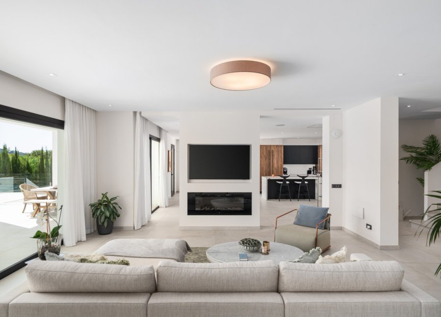 Resale - House - Detached Villa - Marbella - Elviria