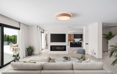 Resale - House - Detached Villa - Marbella - Elviria