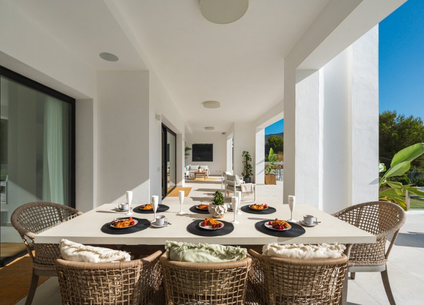 Resale - House - Detached Villa - Marbella - Elviria