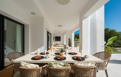 Resale - House - Detached Villa - Marbella - Elviria