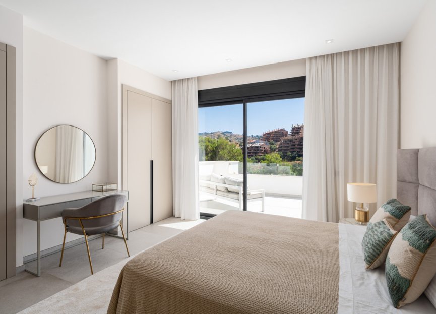 Resale - House - Detached Villa - Marbella - Elviria