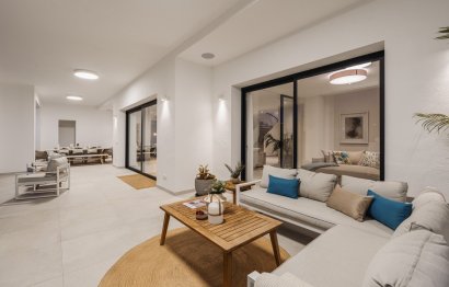 Resale - House - Detached Villa - Marbella - Elviria