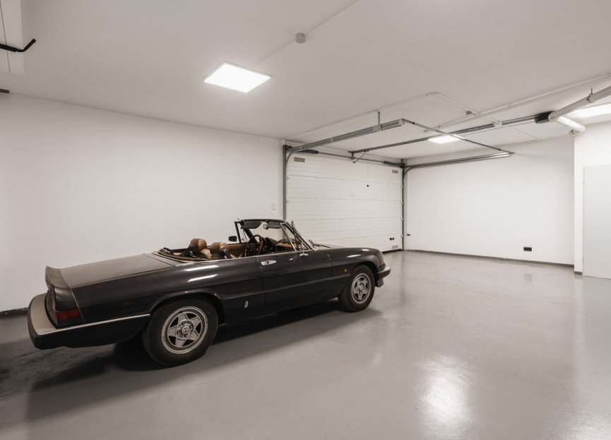 Resale - House - Detached Villa - Marbella - Elviria