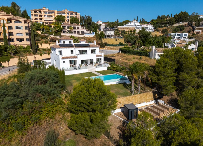 Resale - House - Detached Villa - Marbella - Elviria