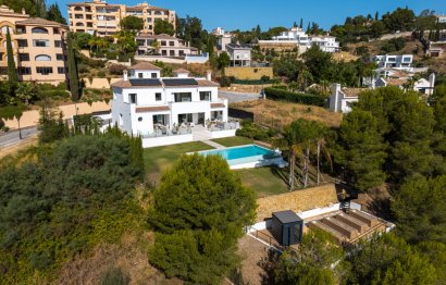 Resale - House - Detached Villa - Marbella - Elviria