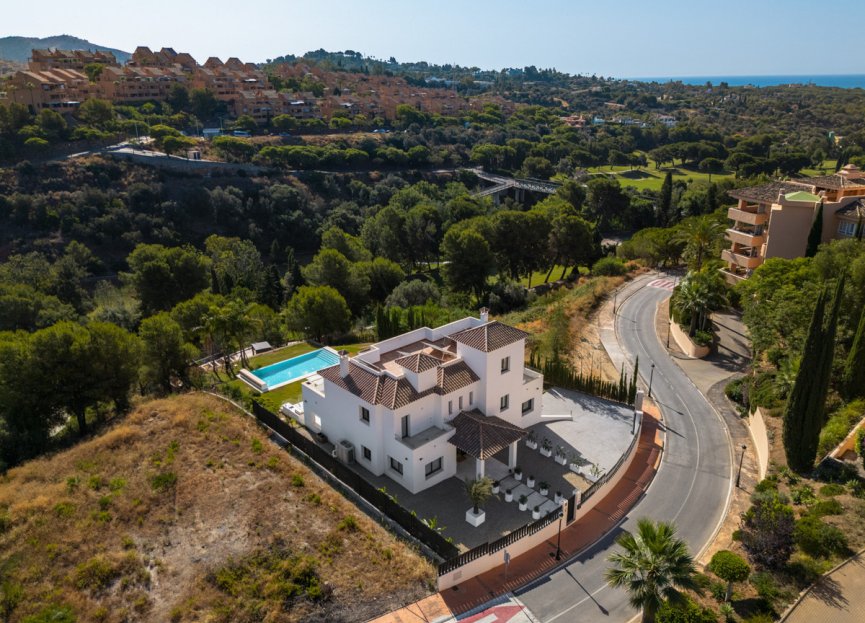 Resale - House - Detached Villa - Marbella - Elviria