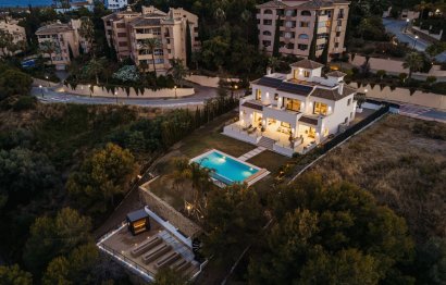 Resale - House - Detached Villa - Marbella - Elviria