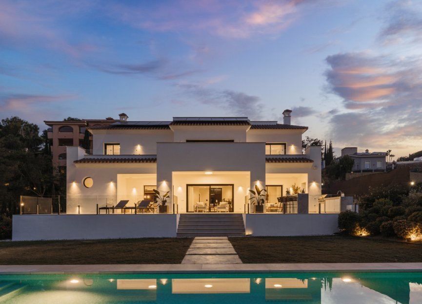 Resale - House - Detached Villa - Marbella - Elviria