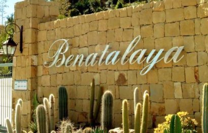 Resale - Apartment - Middle Floor Apartment - Estepona - Atalaya