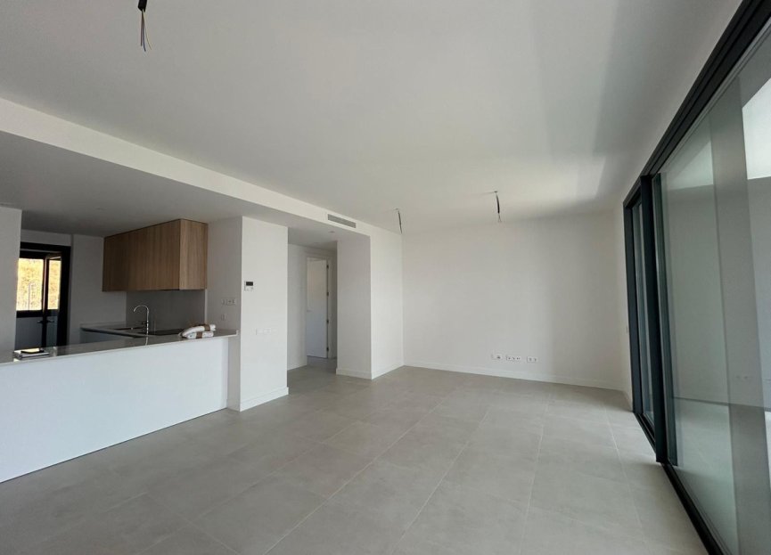 Resale - Apartment - Middle Floor Apartment - Estepona - Estepona Centro