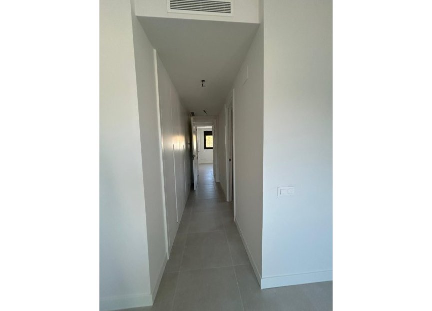 Resale - Apartment - Middle Floor Apartment - Estepona - Estepona Centro