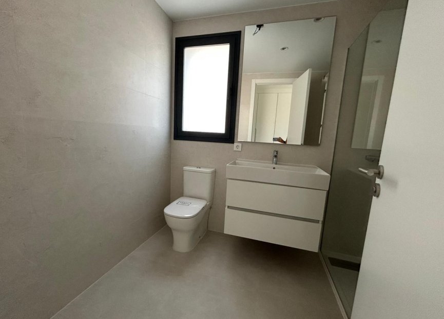 Resale - Apartment - Middle Floor Apartment - Estepona - Estepona Centro