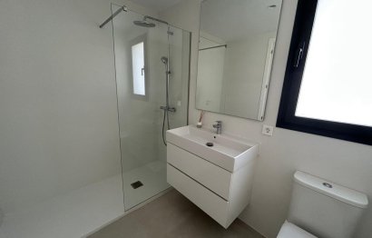 Resale - Apartment - Middle Floor Apartment - Estepona - Estepona Centro