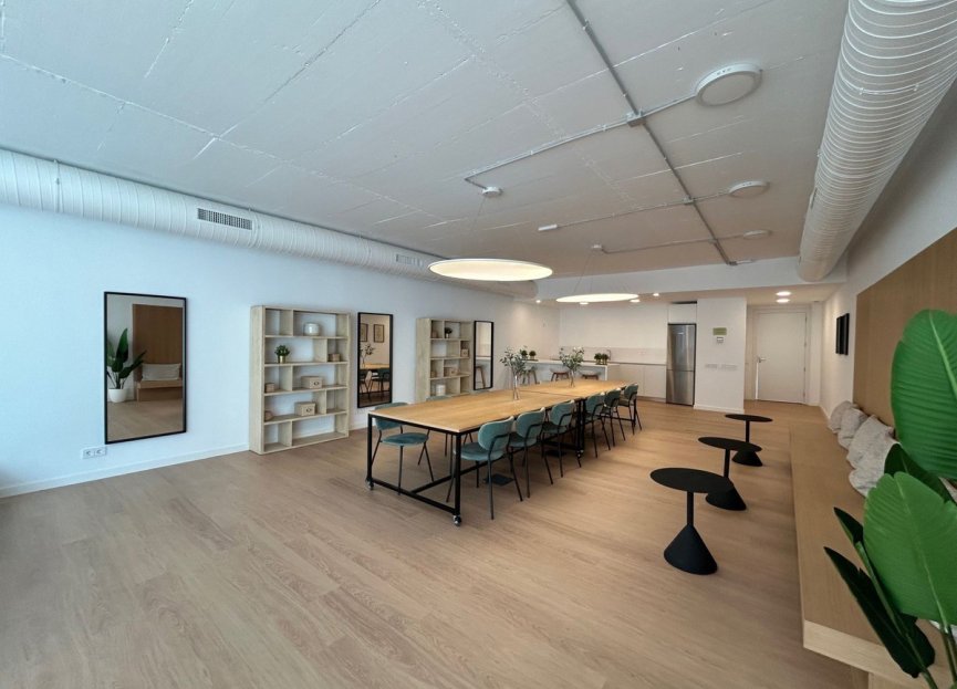 Resale - Apartment - Middle Floor Apartment - Estepona - Estepona Centro