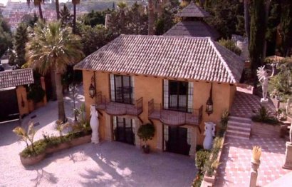 Resale - House - Detached Villa - Marbella - Nueva Andalucia