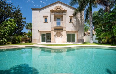 Resale - House - Detached Villa - Marbella - Marbella Centro